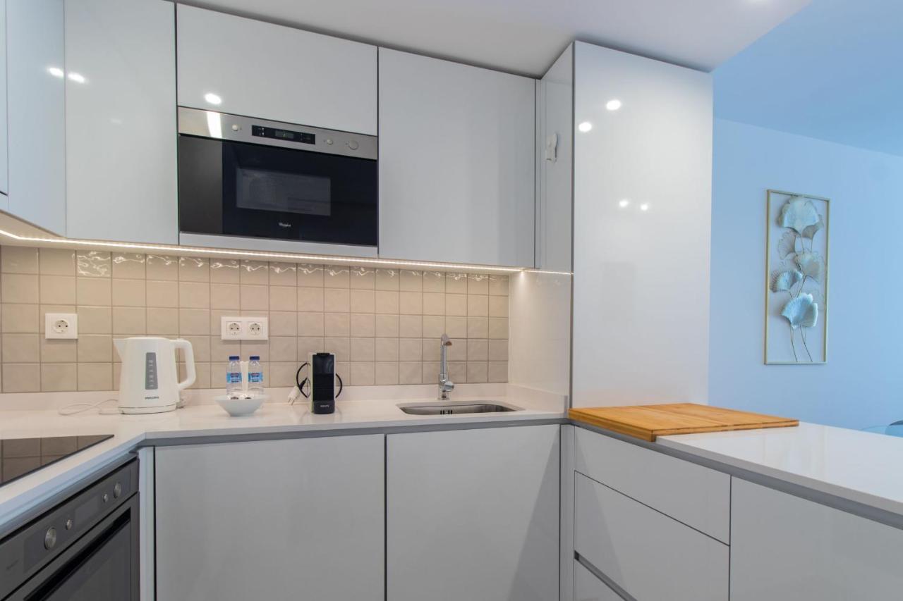 Stunning Apartment W/ Free Parking By Lovelystay Porto Exterior foto